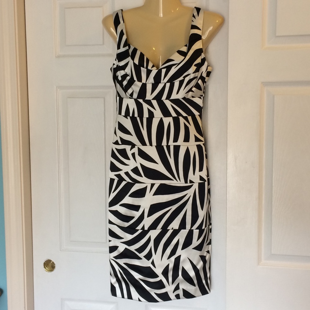 London Times satin black and white dress Sz4